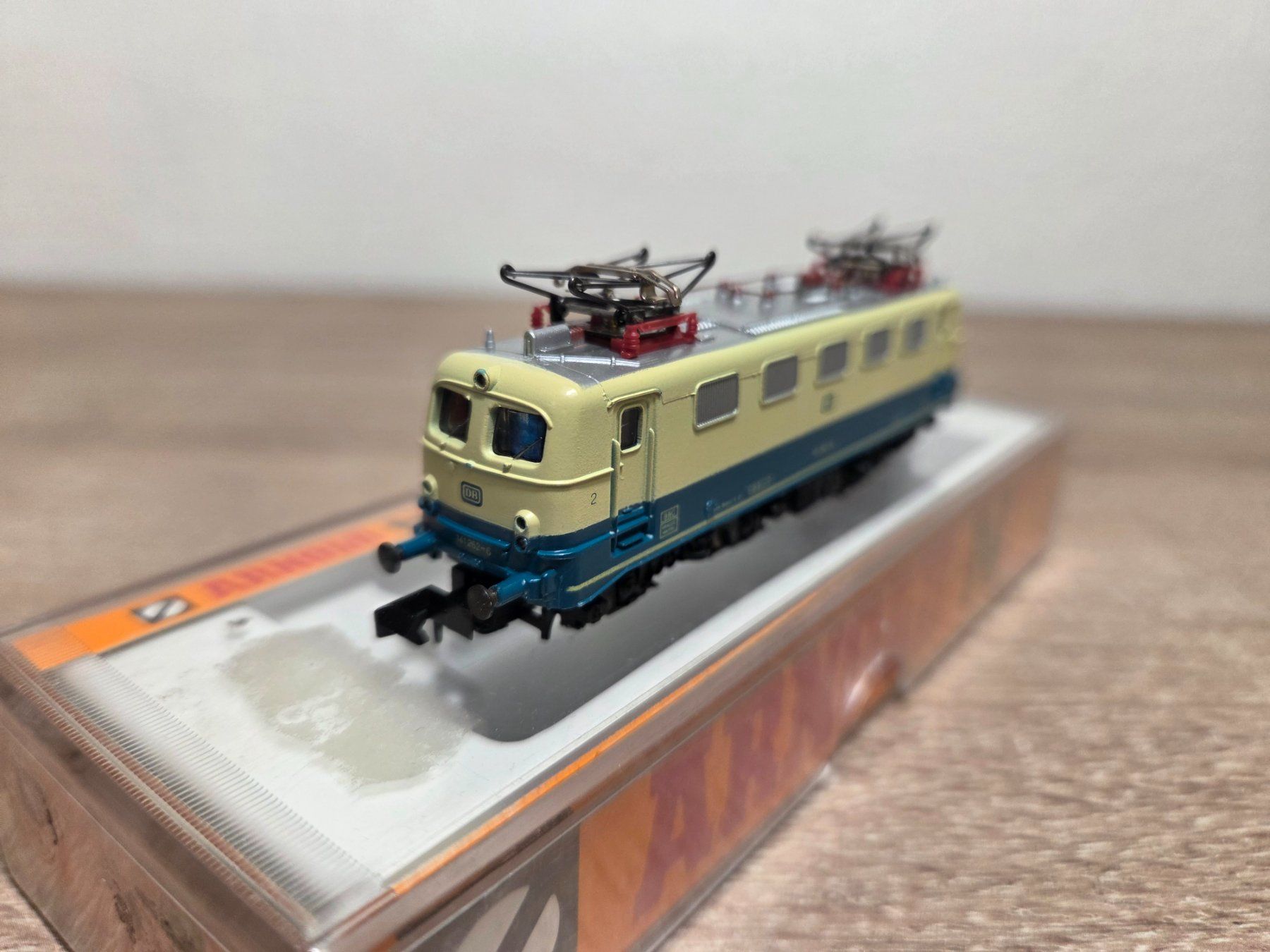Arnold Modellini di ferrovie: Arnold N 2322 E-Lok BR 141 DB – Usato da St-Aubin-Sauges venduto da Lo_Go 2
