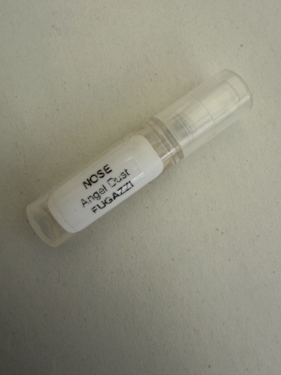 Profumi & Eau de Toilette: Fugazzi Angel Dust 1ml Probe – Usato da Meierskappel venduto da Philium 1