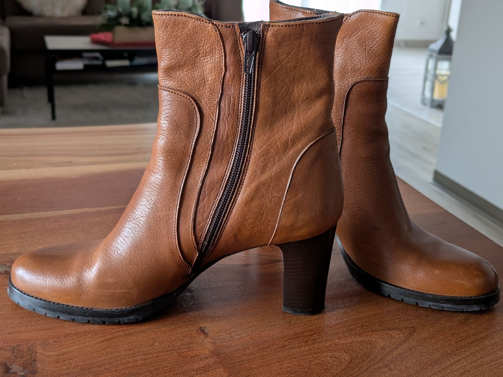 Scarpe da donna: "Calpierre" Leder-Stiefeletten, Gr. 39, NEU – Nuovo (secondo la descrizione) da Sursee venduto da Aniri 1
