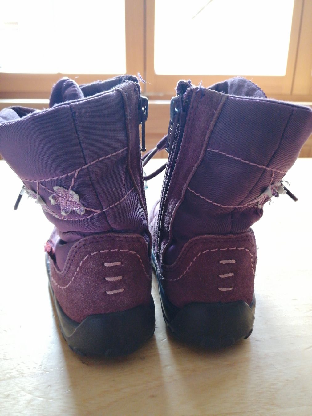 Scarpe per ragazze: Winterstiefel Grösse 23 – Usato da Schwellbrunn venduto da Chnobli13 2