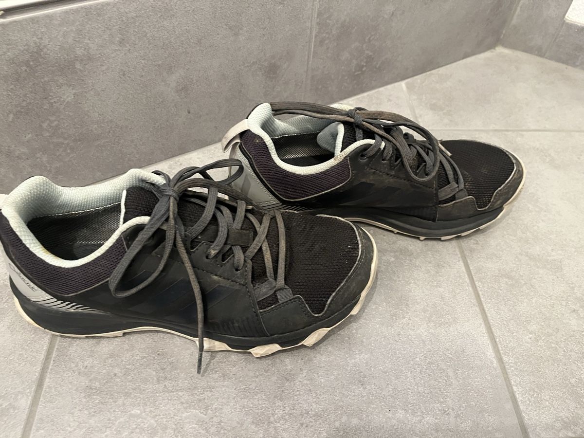 Adidas Scarpe da uomo: Adidas Trekking Schuhe – Usato da Othmarsingen venduto da saliwu 1