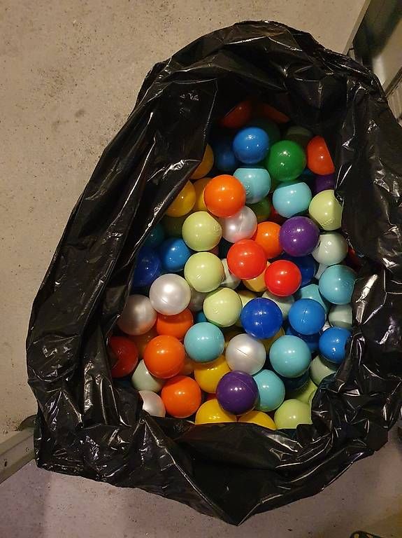 Giochi: Piscina con palline bimbi – Usato da Balerna venduto da Luca1234 2