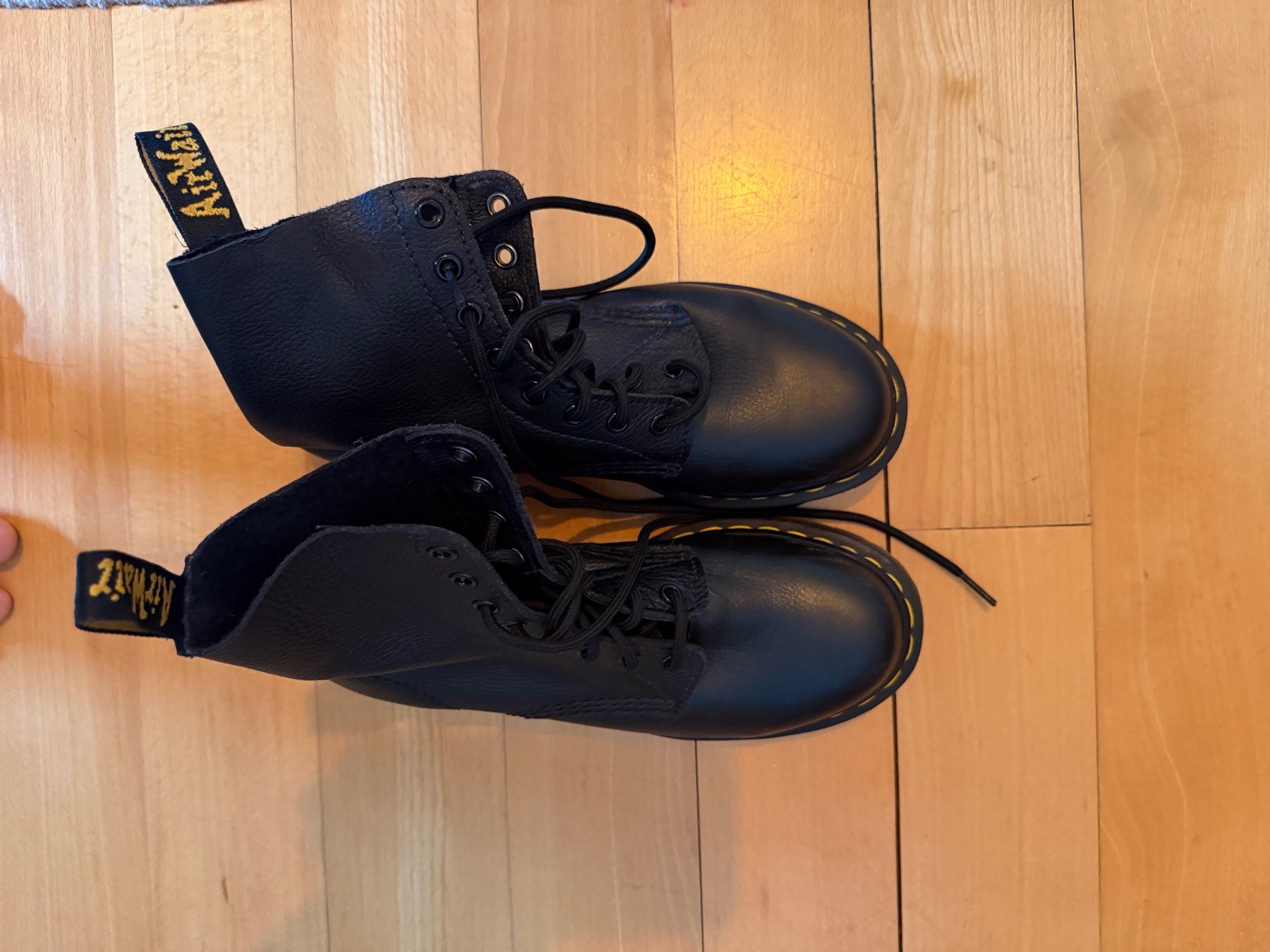 Dr. Martens Damenschuhe: Dr Martens Stiefel – Neu (gemäss Beschreibung) aus Aarau von linnvsch