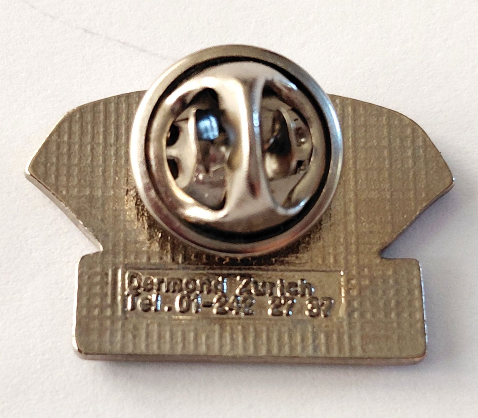 Plaquettes & Badges: PIN Interio – D'occasion à Luzern par qualifair 1