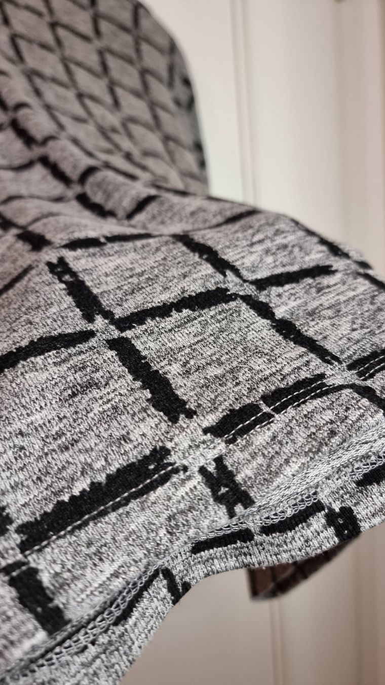 T-Shirts: Stylisches Karo-Shirt Gr. XL – Gebraucht aus Wald ZH von CapLux 5