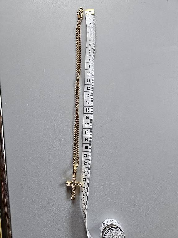 Ketten: Kette mit Kreuz und Edelsteinen – Gebraucht aus Cazis von Morrisb 1