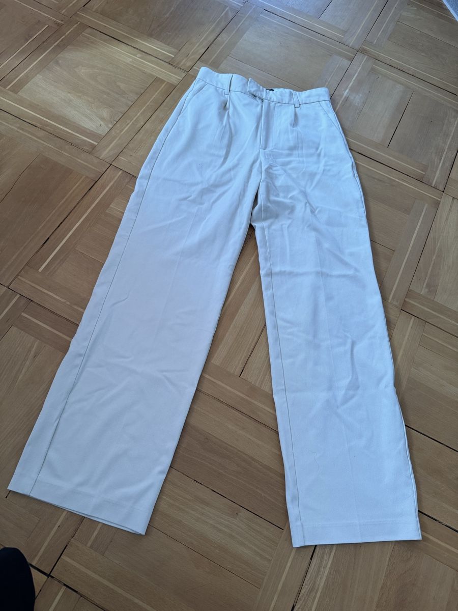 Pull&Bear Pantaloni: Pull&Bear Anzughose Stoffhose beige Gr. S Straight Leg  – Usato da Wittenbach venduto da Apicel