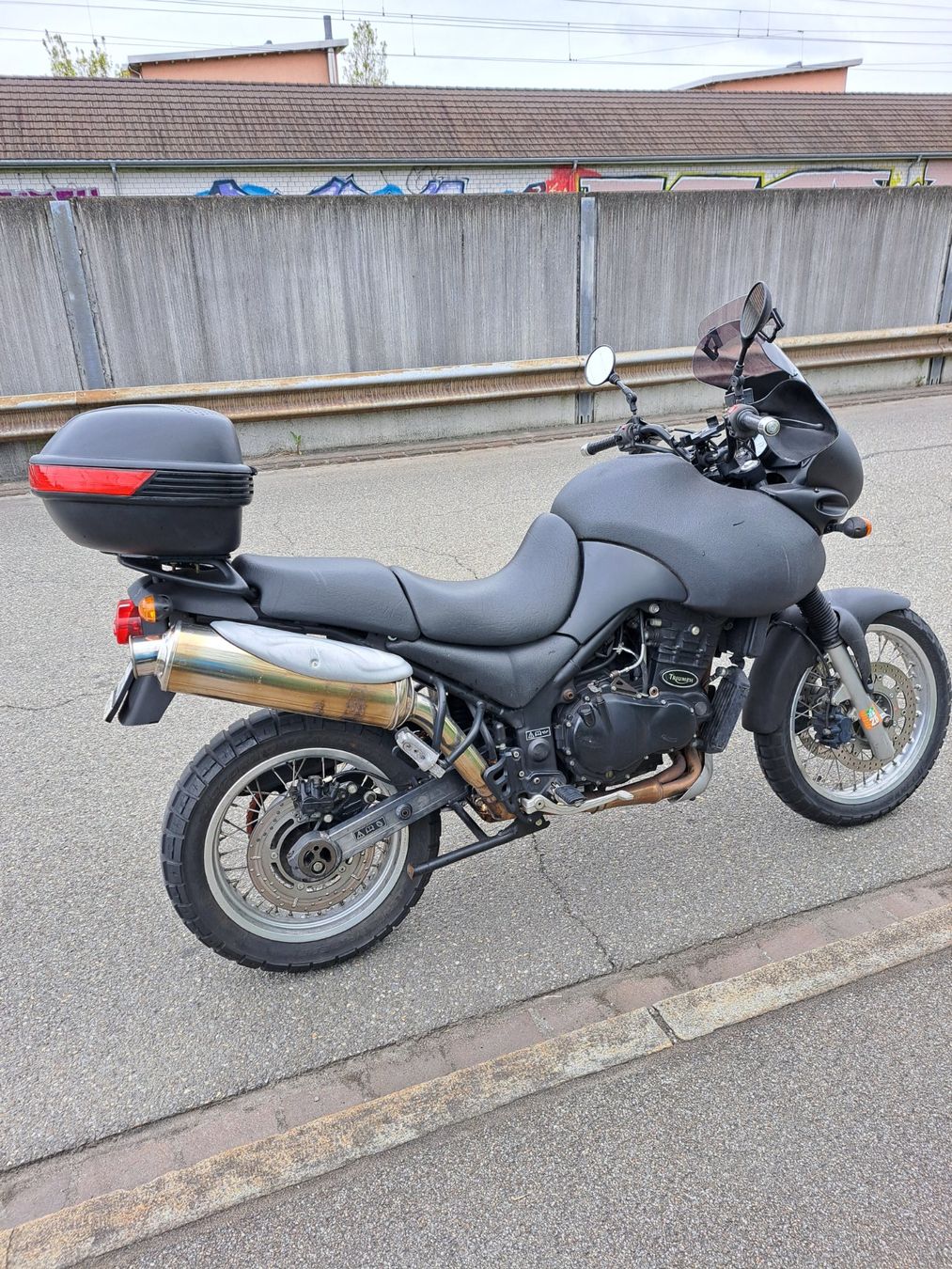 Triumph Touring: Triumph Tiger 885, jetzt ab 311.- Chf. – Usato da Zürich venduto da masscun 1