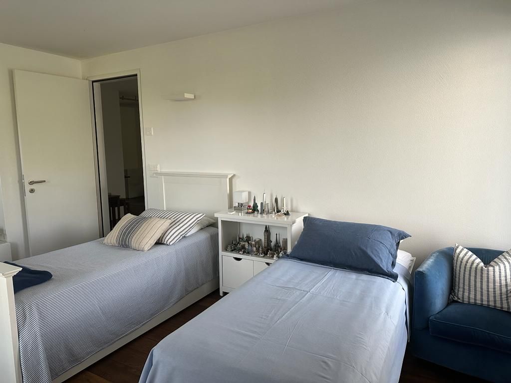 Letti: Single Bed Frame with Headboard.  Great condition – Usato da Herrliberg venduto da gab_2cpz 1