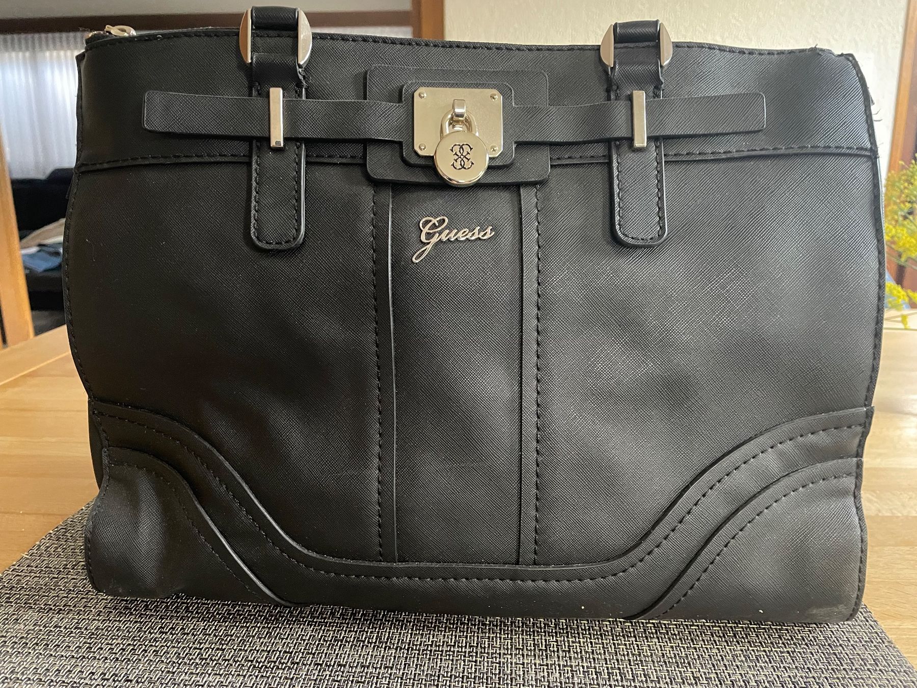 Guess Borse da donna: Sac Guess noir neuf – Nuovo e nell'imballaggio originale da riddes venduto da lauali01