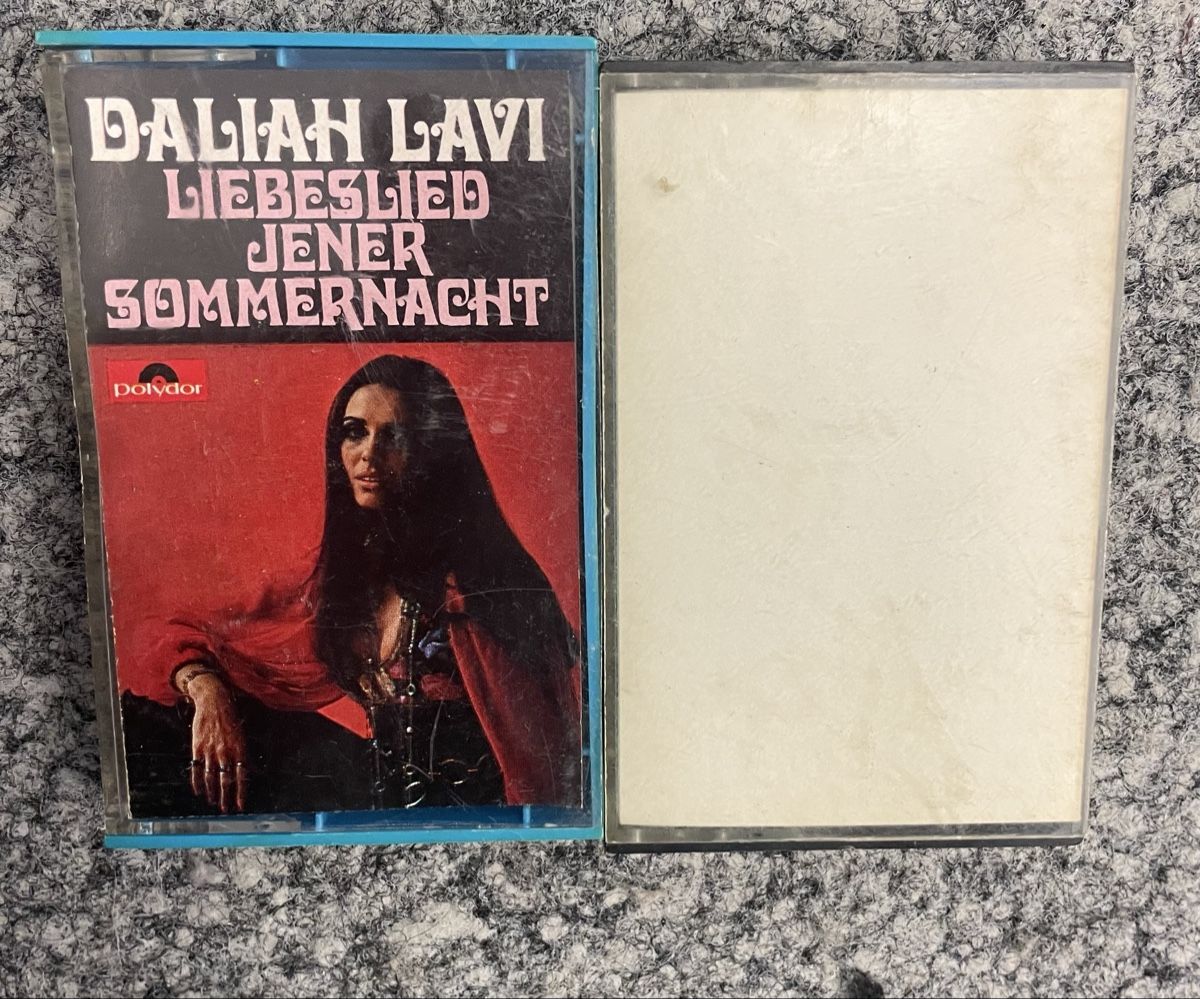 Musicassette: 2 Kassetten - Liebeslied und die Top 20 – Usato da Au ZH venduto da Jaggy4 2