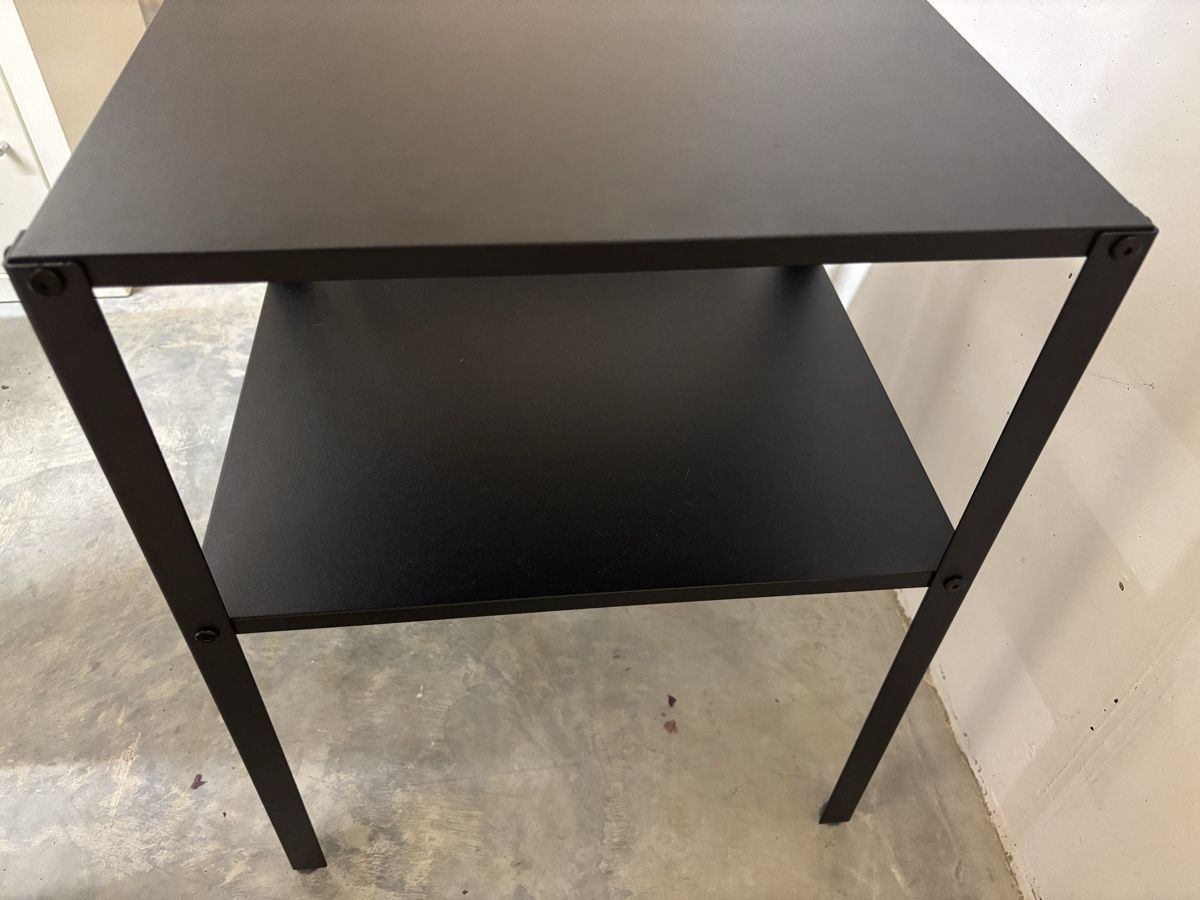 Scaffali: Regal schwarz Metall Wohnzimmermöbel 2er Set – Usato da Winterthur venduto da Fabunzkel 3