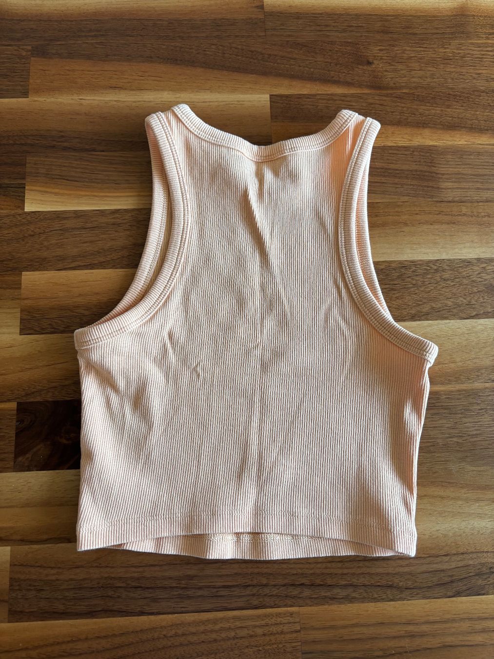 H&M Top: H&M Tanktop / XS / Light Peach – Usato da Winkel venduto da masrisa 1