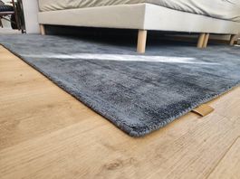 Tapis design contemporain 265x260  Bon état