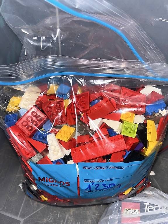 Jouets: Lego diverse Dächer etc – D'occasion à Grenchen par mammamia25