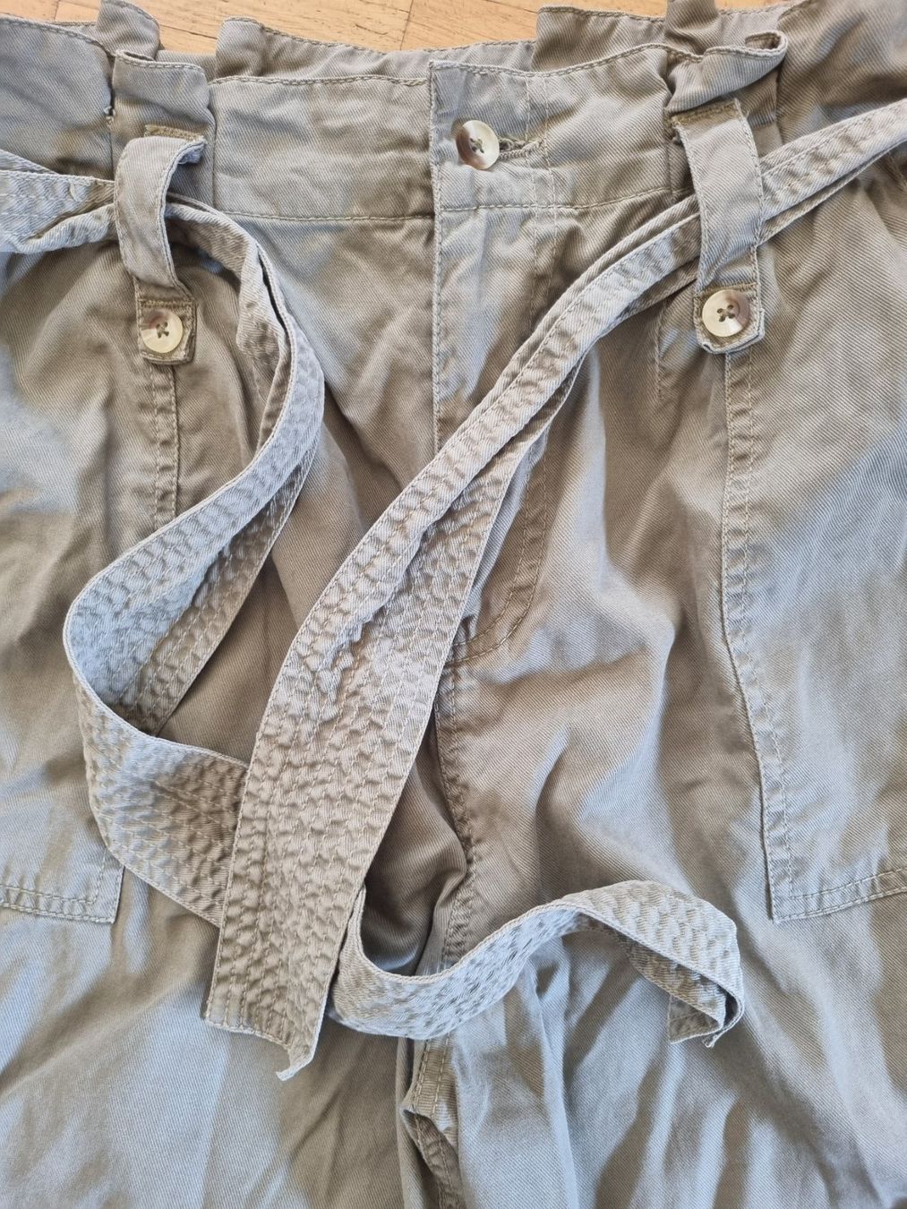 Yes Or No Hosen: Olive green pants – Neu (gemäss Beschreibung) aus Rüti ZH von irima_vanya 1