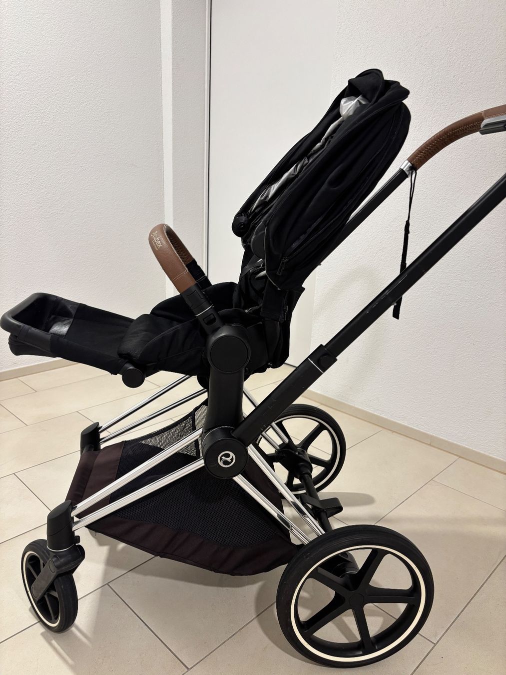 Cybex Poussette: Cybex Priam Kinderwagen schwarz – D'occasion à Niederrohrdorf par yumos 1