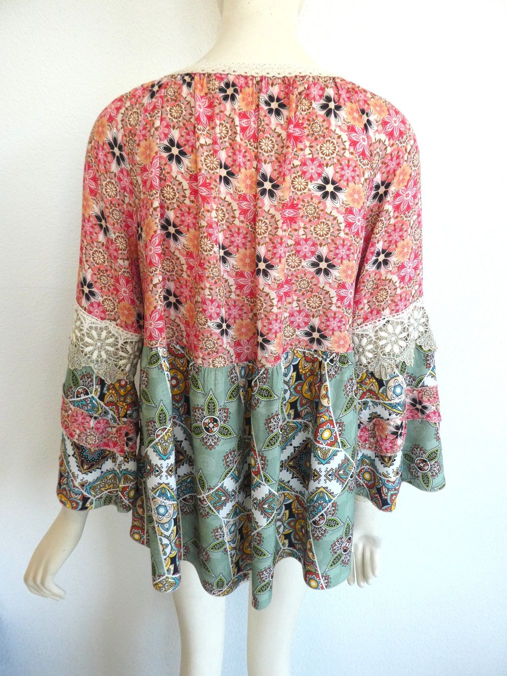 Chemisiers: leichte Bluse Hippie Boho Multicolor schöne Details, Gr. M/L – D'occasion à Berneck par chouchou1415 4