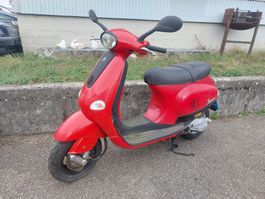 Piaggio Vespa ET4 125 ccm Roller Kat. A1 7.9 kw ab 1 Fr.-