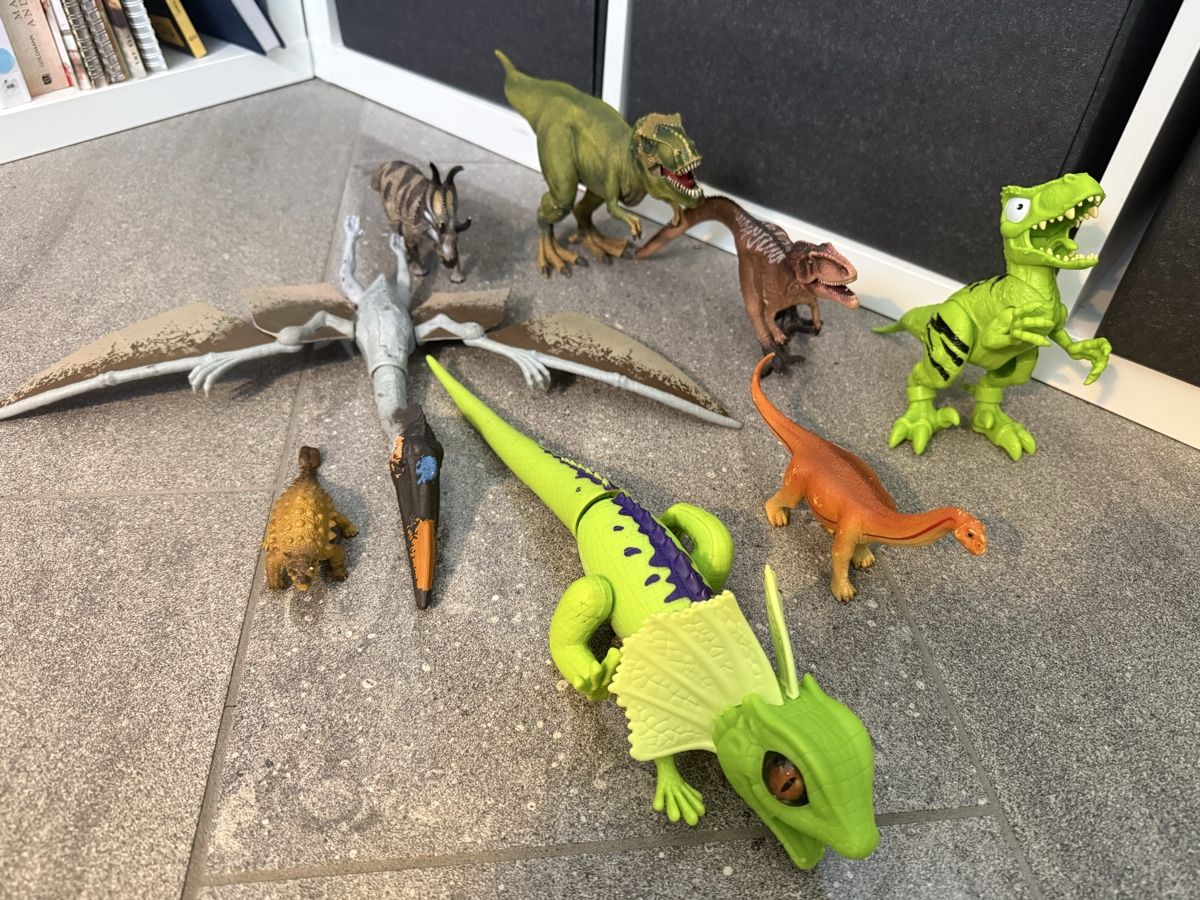 Figurines: Spielzeug-Set Dinosaurier/Echsen 8 Stk. – D'occasion à Muri AG par Hawaiiandream 1