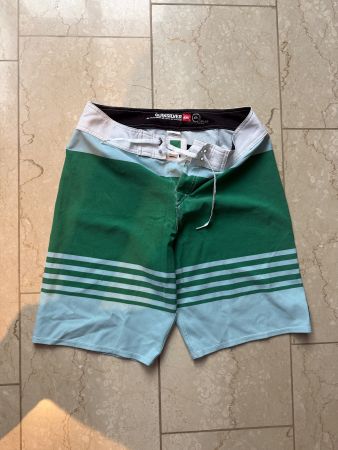 Quiksilver Badehose Boardshorts, Gr. 32, Top Zustand!
