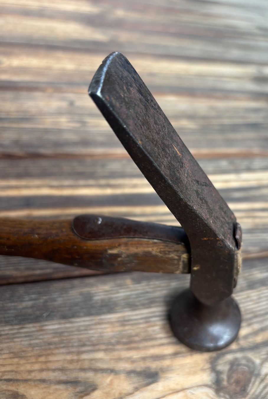 Tutti gli attrezzi: antiker Schuhmacherhammer, Schusterhammer – Usato da Lüchingen venduto da Eeizo 9