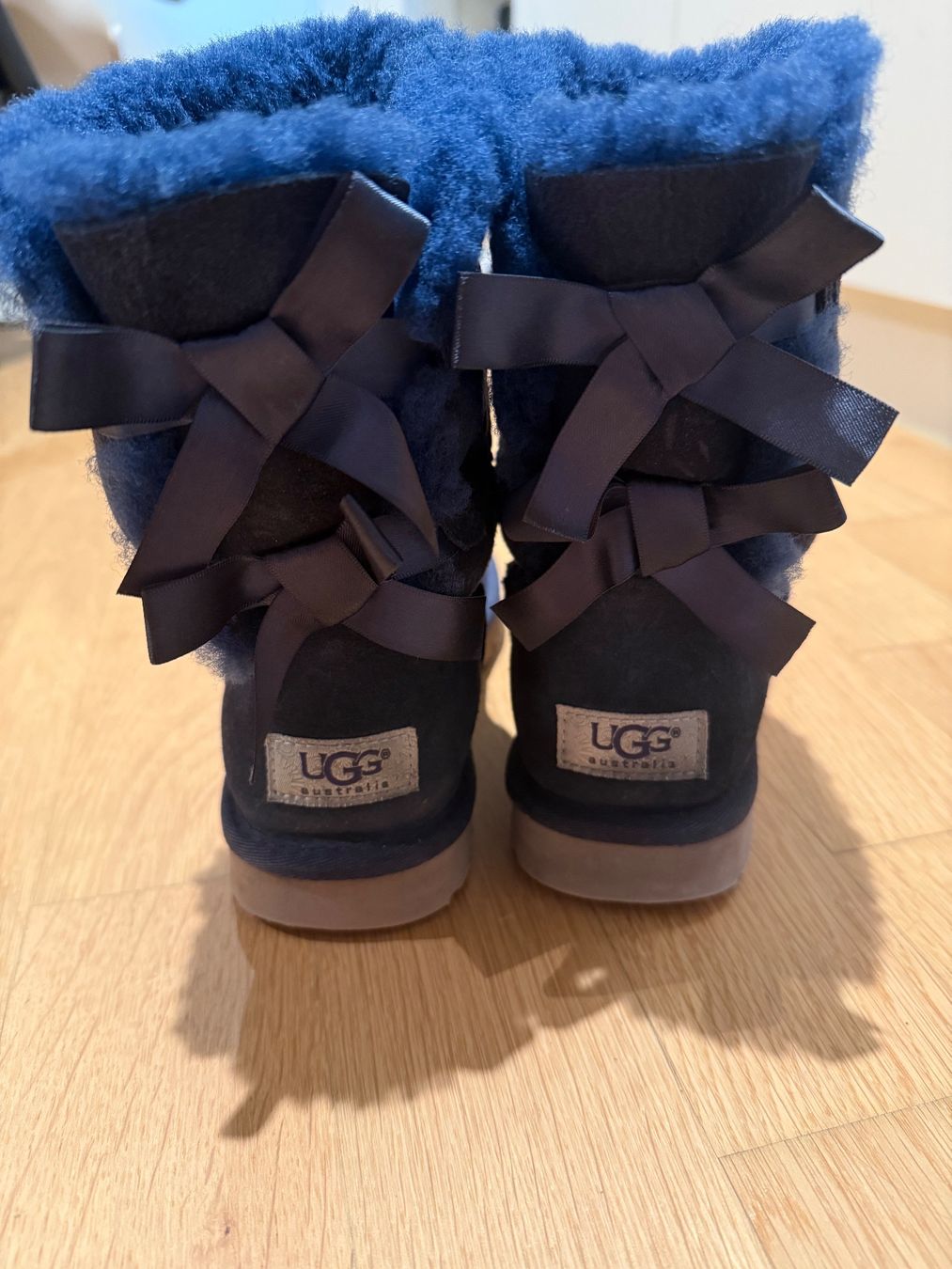 Ugg Damenschuhe: Ugg Boots – Gebraucht aus Winterthur von vik_9ws6 1