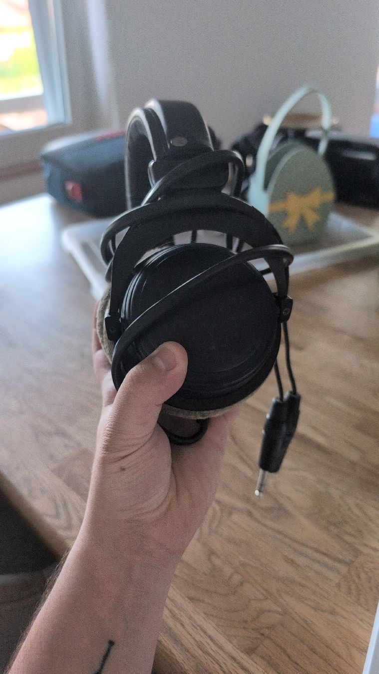 Yamaha Platines de mixage: Console YAMAHA AG06 avec casque Beyerdynamic DT 797 – D'occasion à Murten par antomtp 5