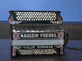 Akkordeon chromatisch Maugein Freres