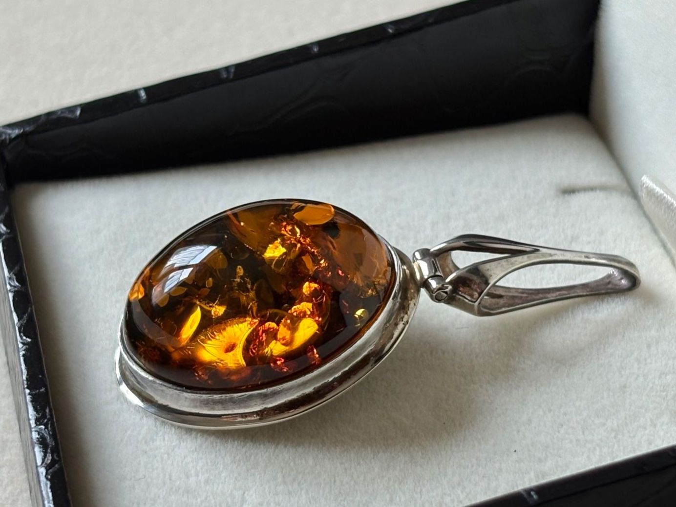Pendentifs: Bernstein Anhänger, gross, Silber 925, NEU – Neuf (Voir description) à Brugg AG par lau_9rvy