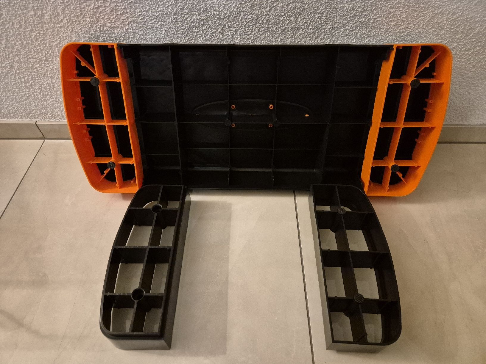 Hometrainer: Step-Trainer / Stepper höhenverstellbar – Nuovo (secondo la descrizione) da Rümlingen venduto da Simmili 1