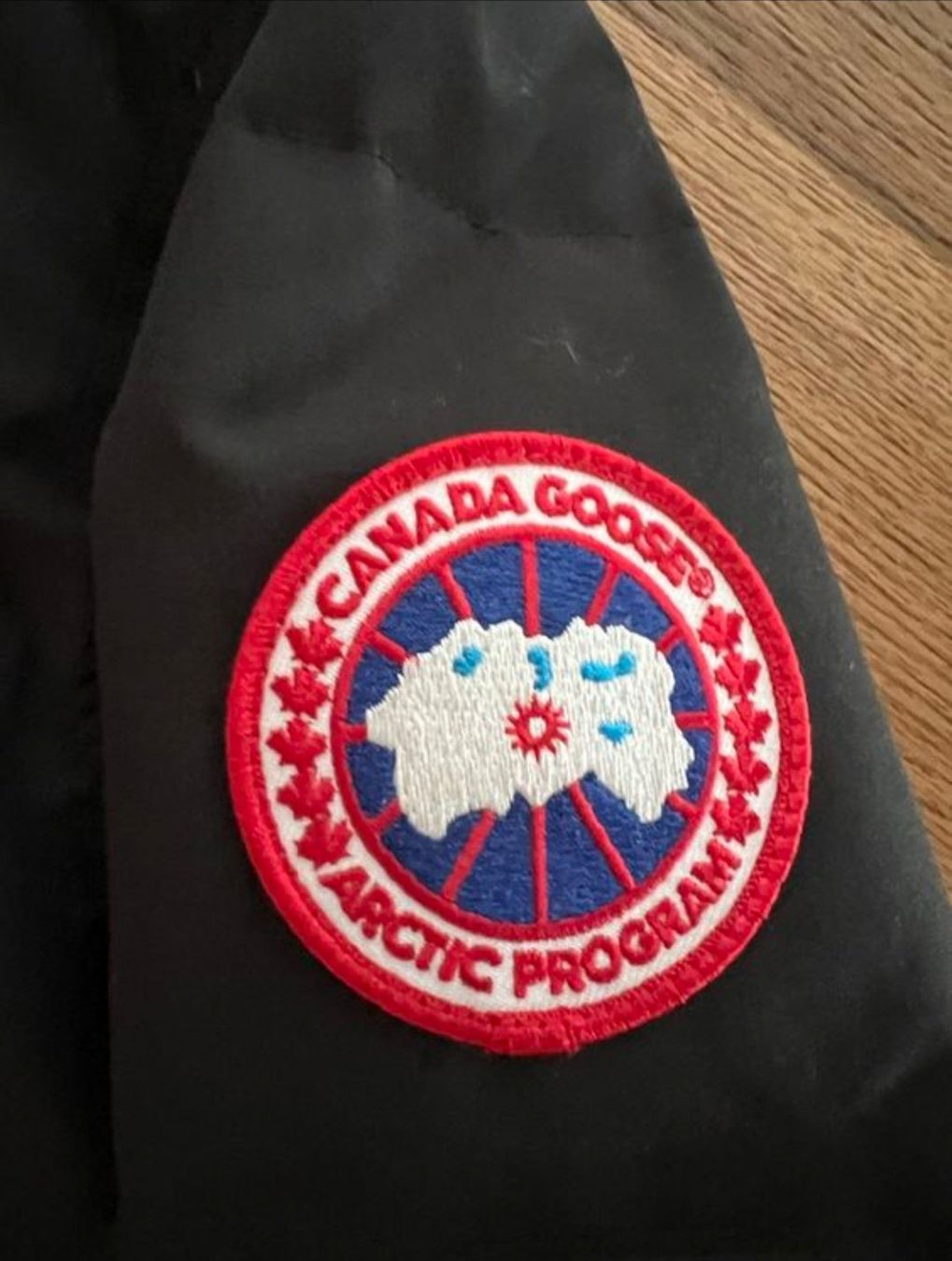 Canada Goose Giacche: ORIGINALE CANADA GOOSE JACKE HERREN SCHWARZ – Usato da Bassersdorf venduto da LiveLove 2