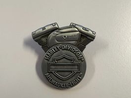 Harley-Davidson Milwaukee-Eight Pin, Anstecker, Top!