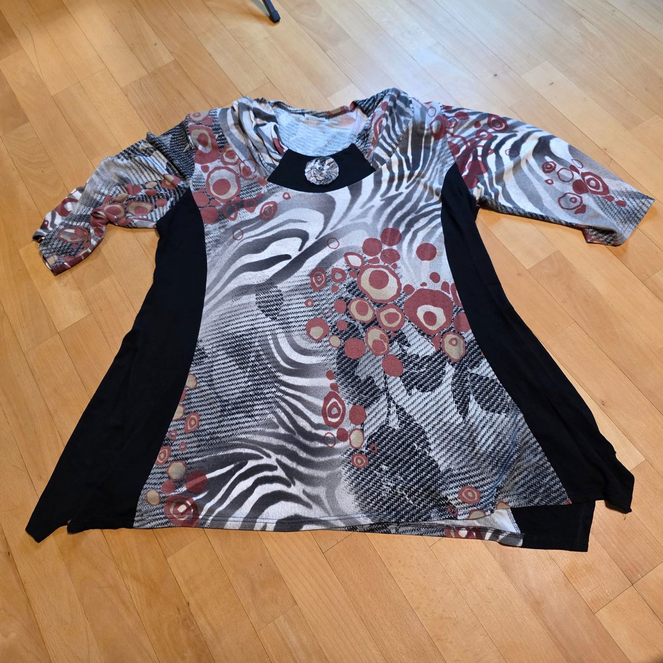 Camicette: Viskose Bluse Gr. 50 figurformend – Usato da Wald ZH venduto da CapLux 5