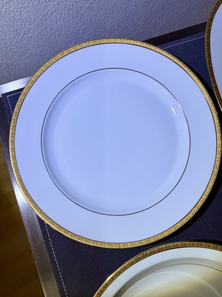 Set di piatti: Limoges Matignon Gold  lot 37 pièces – Nuovo (secondo la descrizione) da Le Sentier venduto da dar_hb62 9