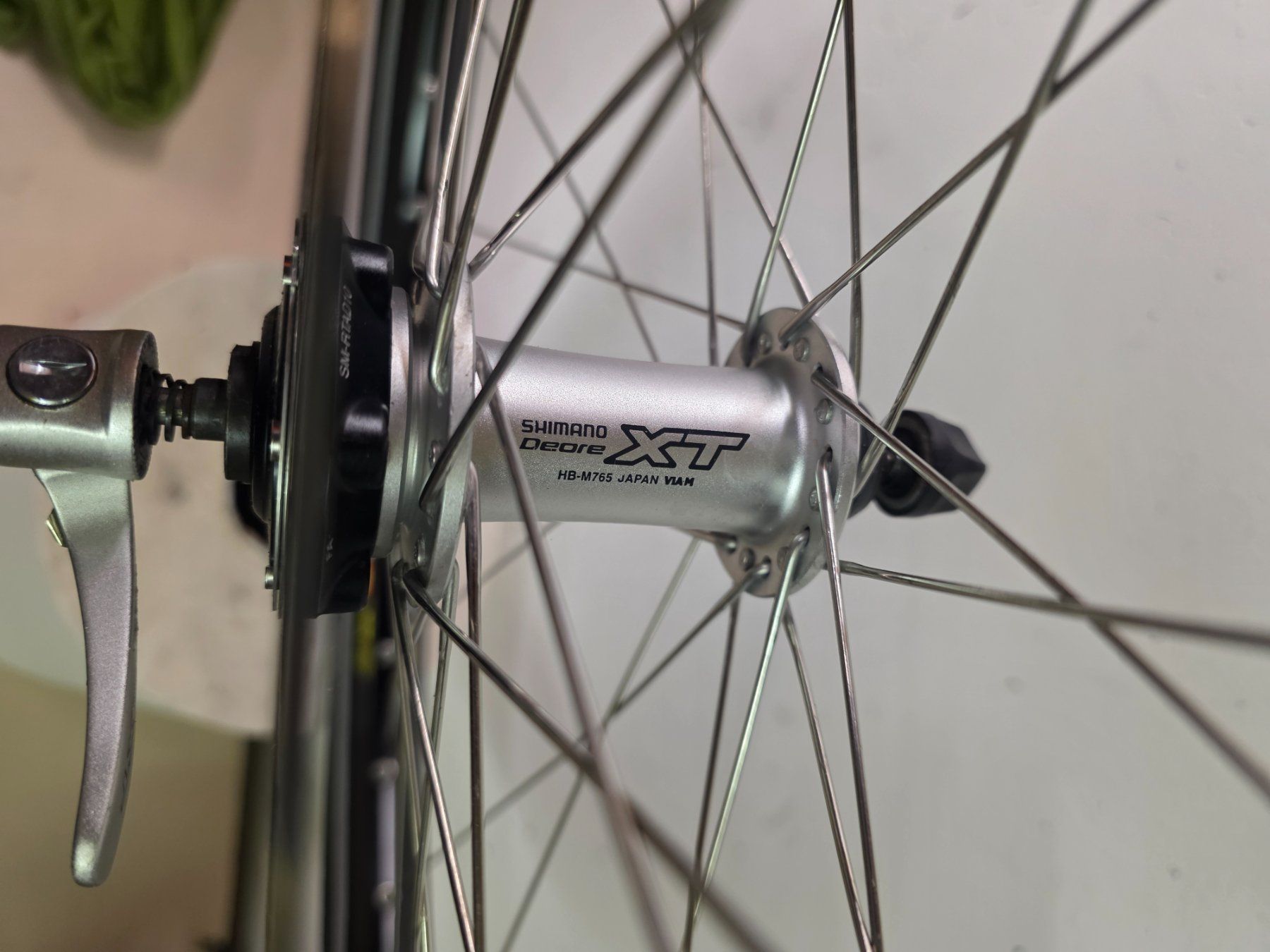 Swiss Ersatzteile: Shimano XT Vorderrad 26 – Gebraucht aus Buchs SG von MATGEOMAR 1