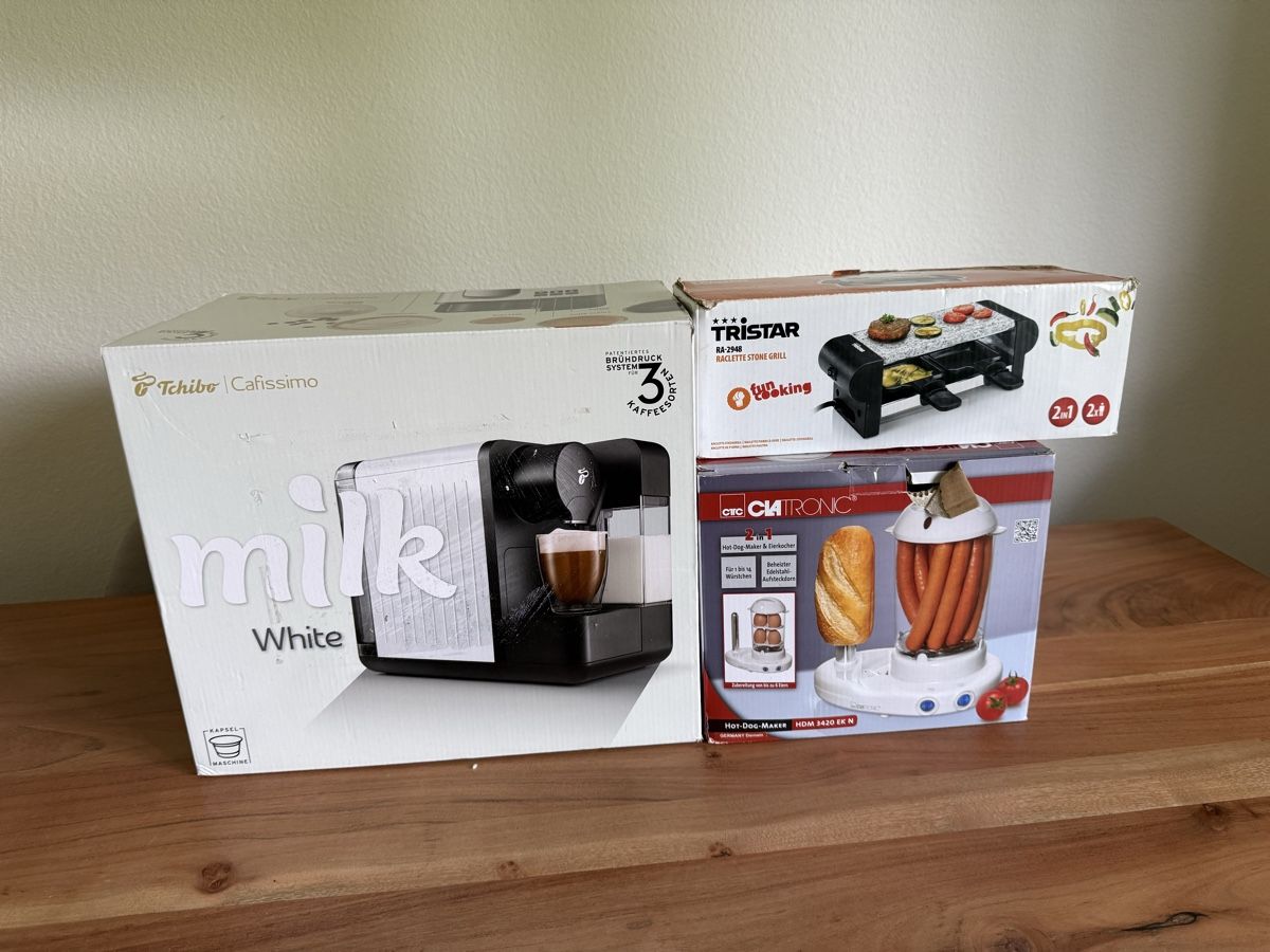 Tchibo Macchine per caffè & Macchine per espresso: Tchibo Kaffemaschine mit Milchschäumer neu – Nuovo e nell'imballaggio originale da Zürich venduto da lau_8n8v 2