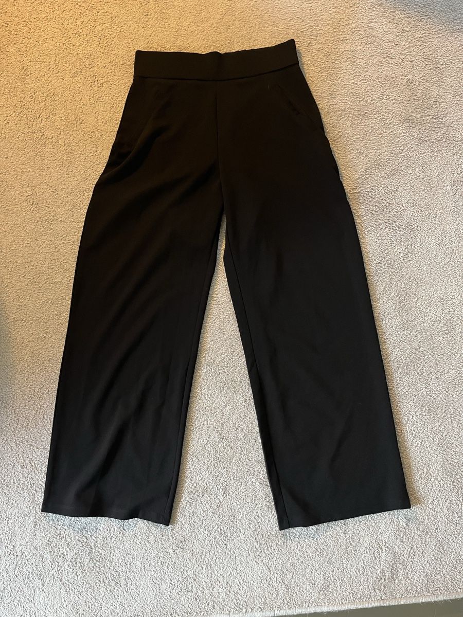 Hosen: Schwarze Stoffhose Grösse M – Gebraucht aus Zürich von ole_8rwr