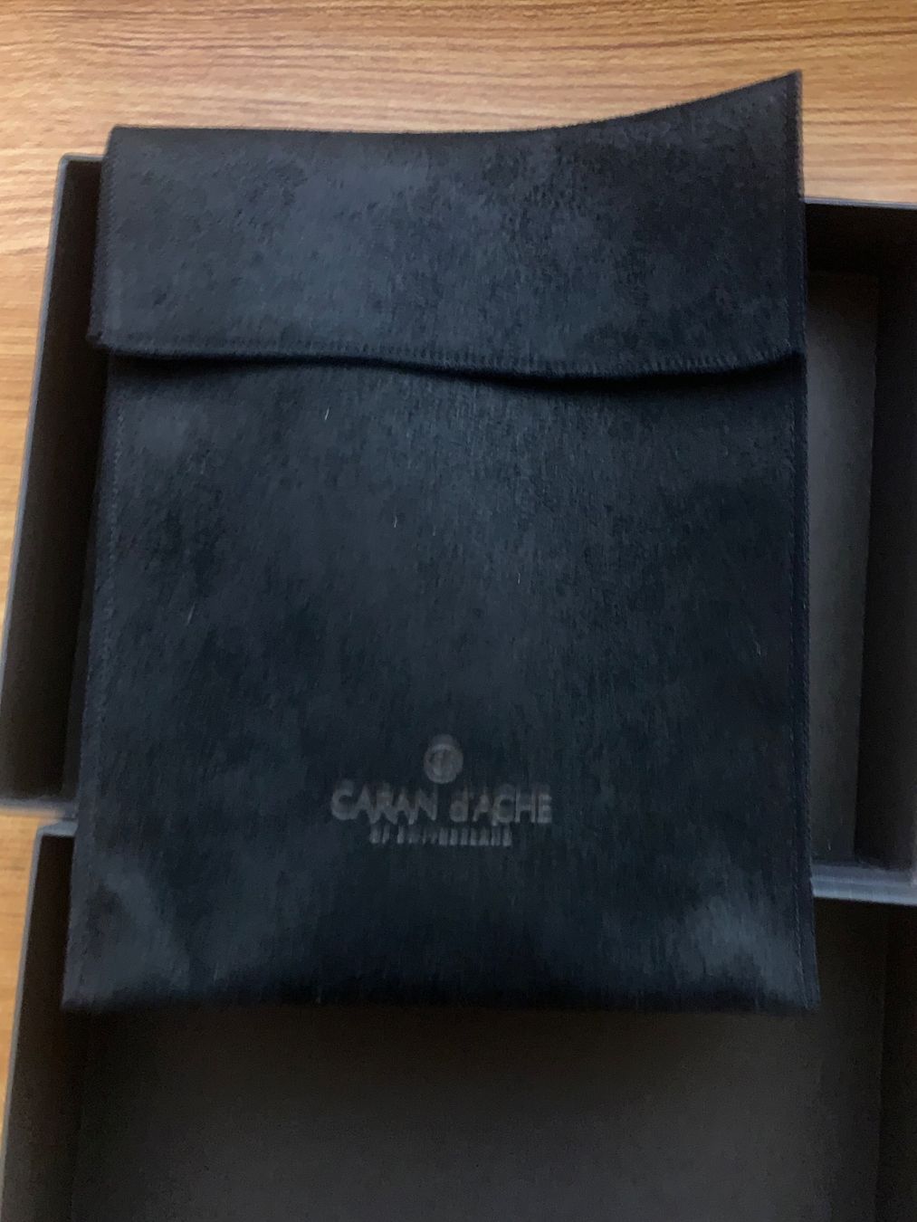 Borse: Caran d'Ache Karton Box – Nuovo (secondo la descrizione) da Gebenstorf venduto da RetroFuture 1