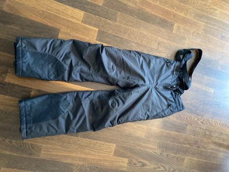 Skihose tchibo wenig gebraucht 146/152 aber eher 158
