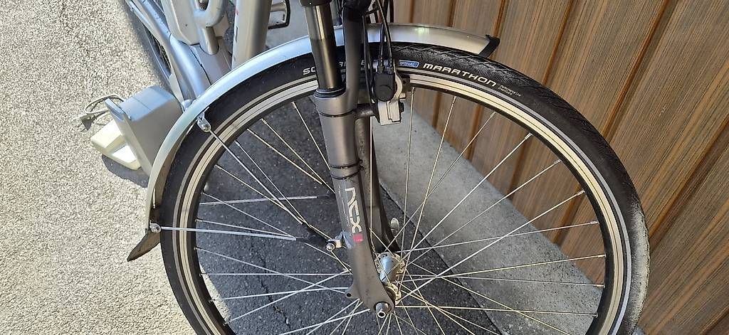 Velos: Flyer Elektrovelo Schnäppchen! – Gebraucht aus Horw von Row707 2