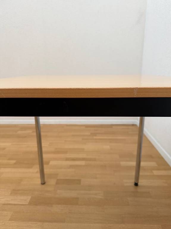 Scrivanie: Wiesner-Hager Tisch: 70x70 cm – Usato da Bern venduto da Anderling01 3