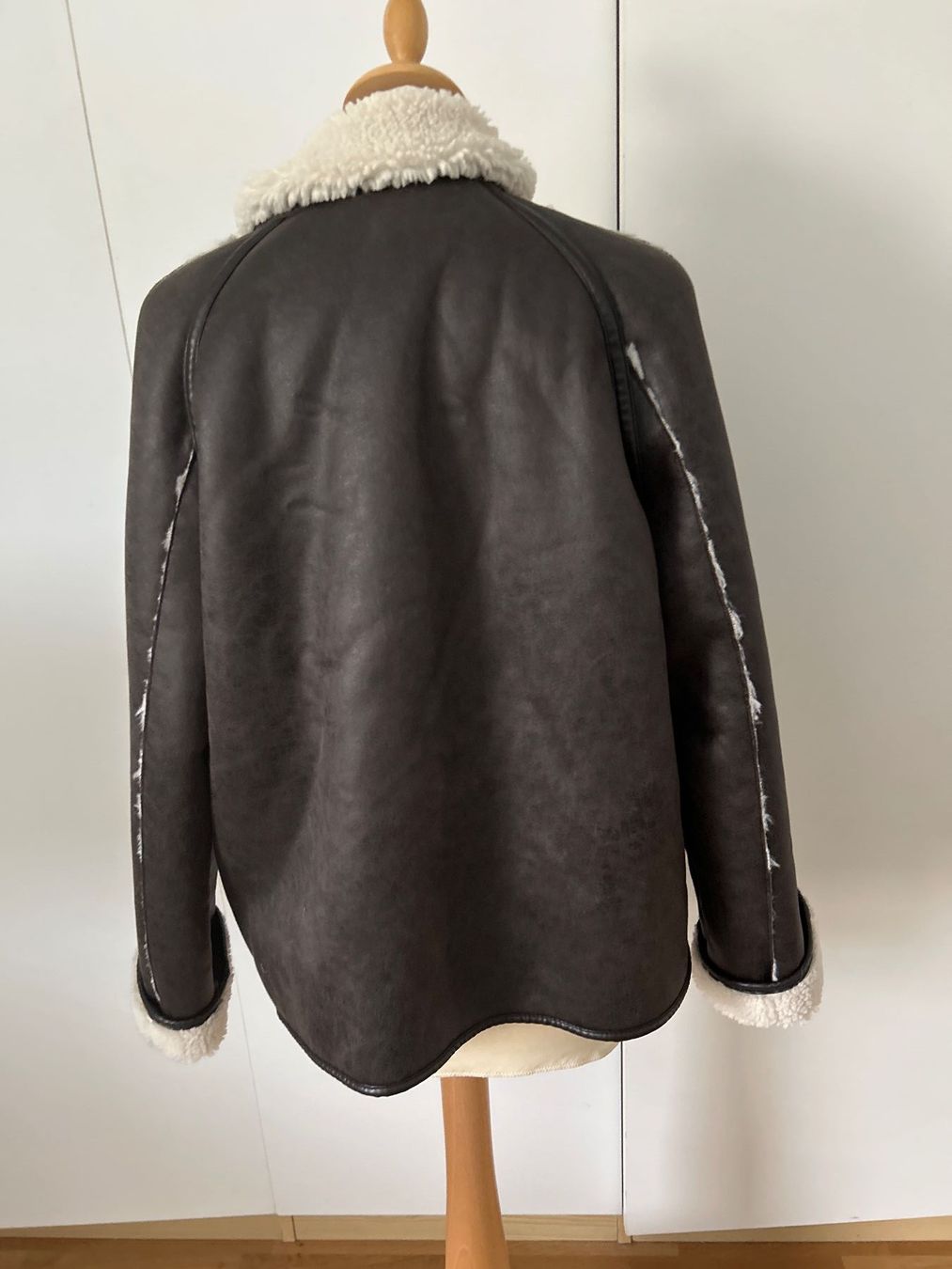 Giacche: Winter Jacke , nicht Leder – Usato da Feuerthalen venduto da Anna_Swift 3