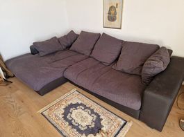 Gratis abzugeben: Grosses Ecksofa (Longchair links)