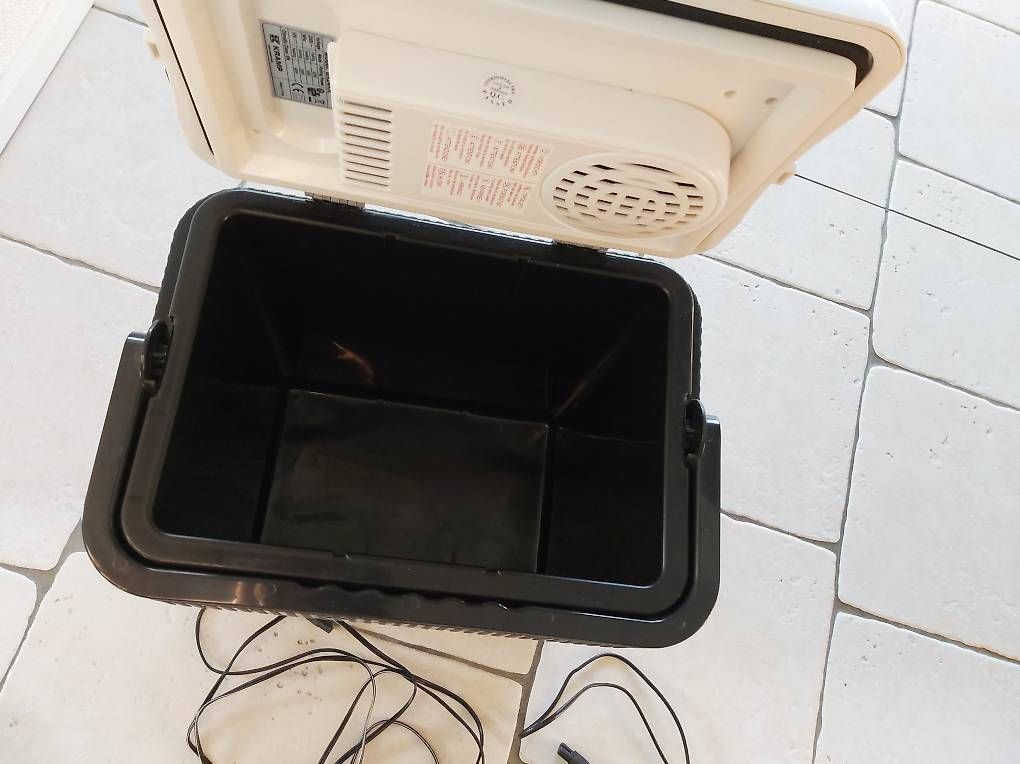 Réfrigérateurs et refroidissement: Kramp Kühl.- oder Heizbox 12 V oder 230V – D'occasion à Stalden (Sarnen) par chr_s5xx 3