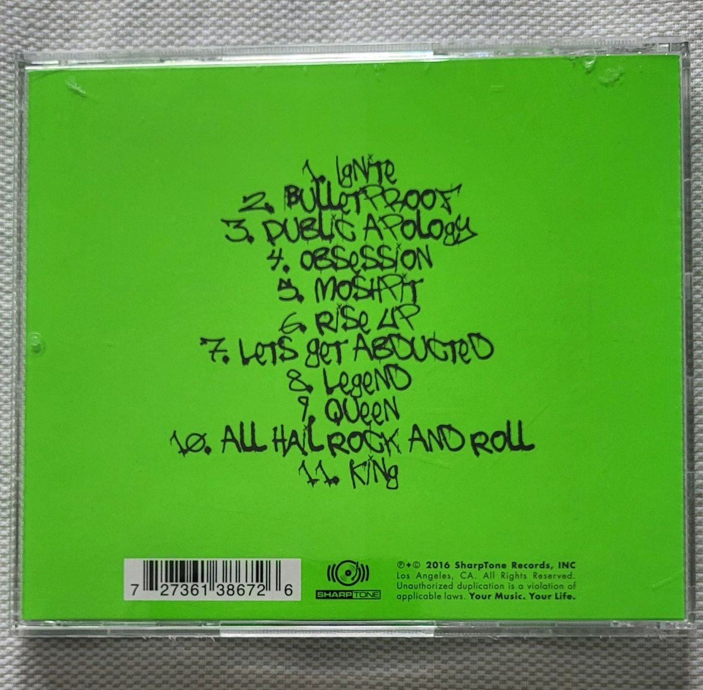 CD: Attila - Chaos – Usato da Villars-sur-glane venduto da Epsilonhike 1