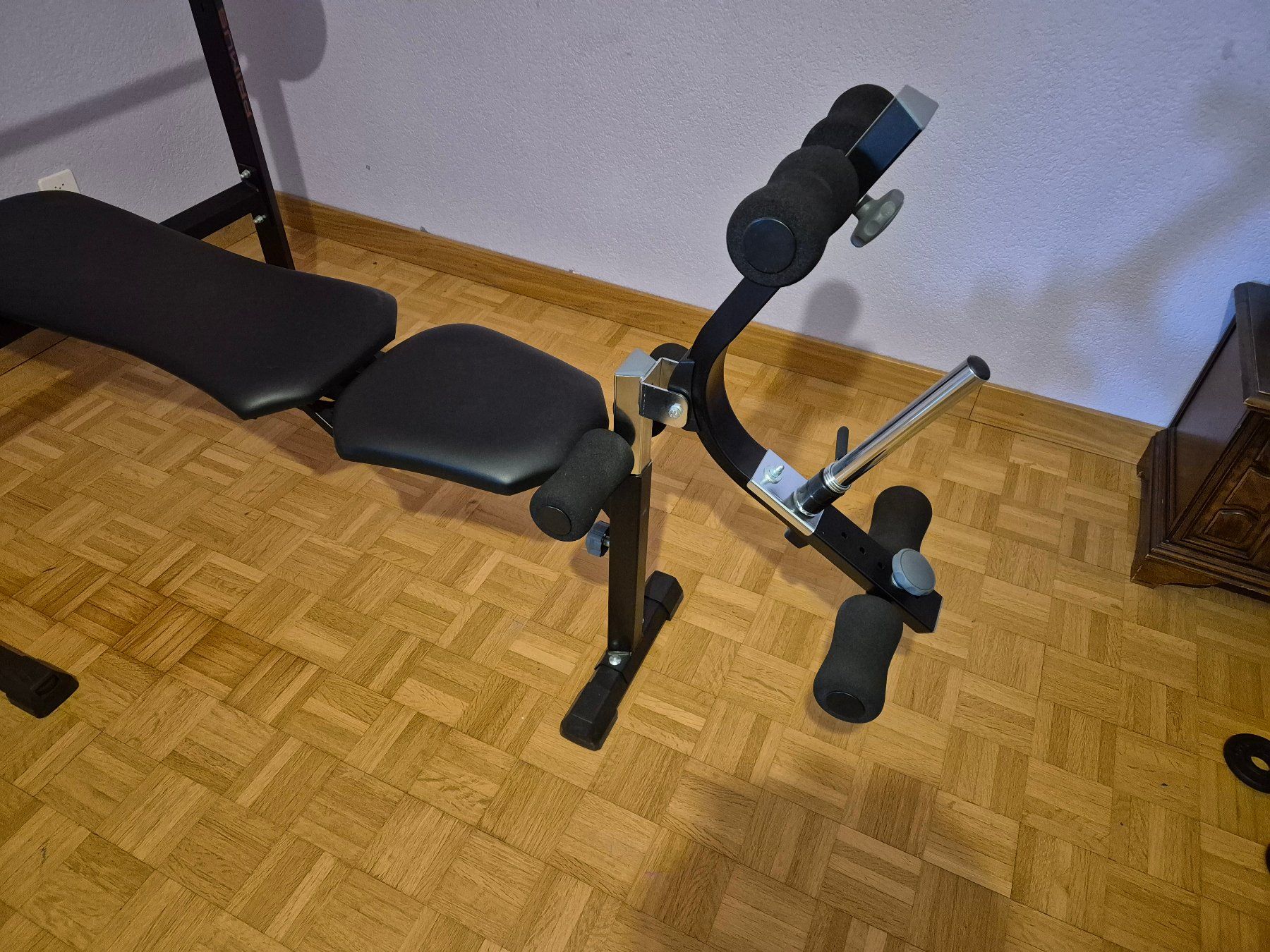 Manubri & Pesi: Hantelbank mit Beintrainer – Usato da Wangen an der Aare venduto da Mfl1 3