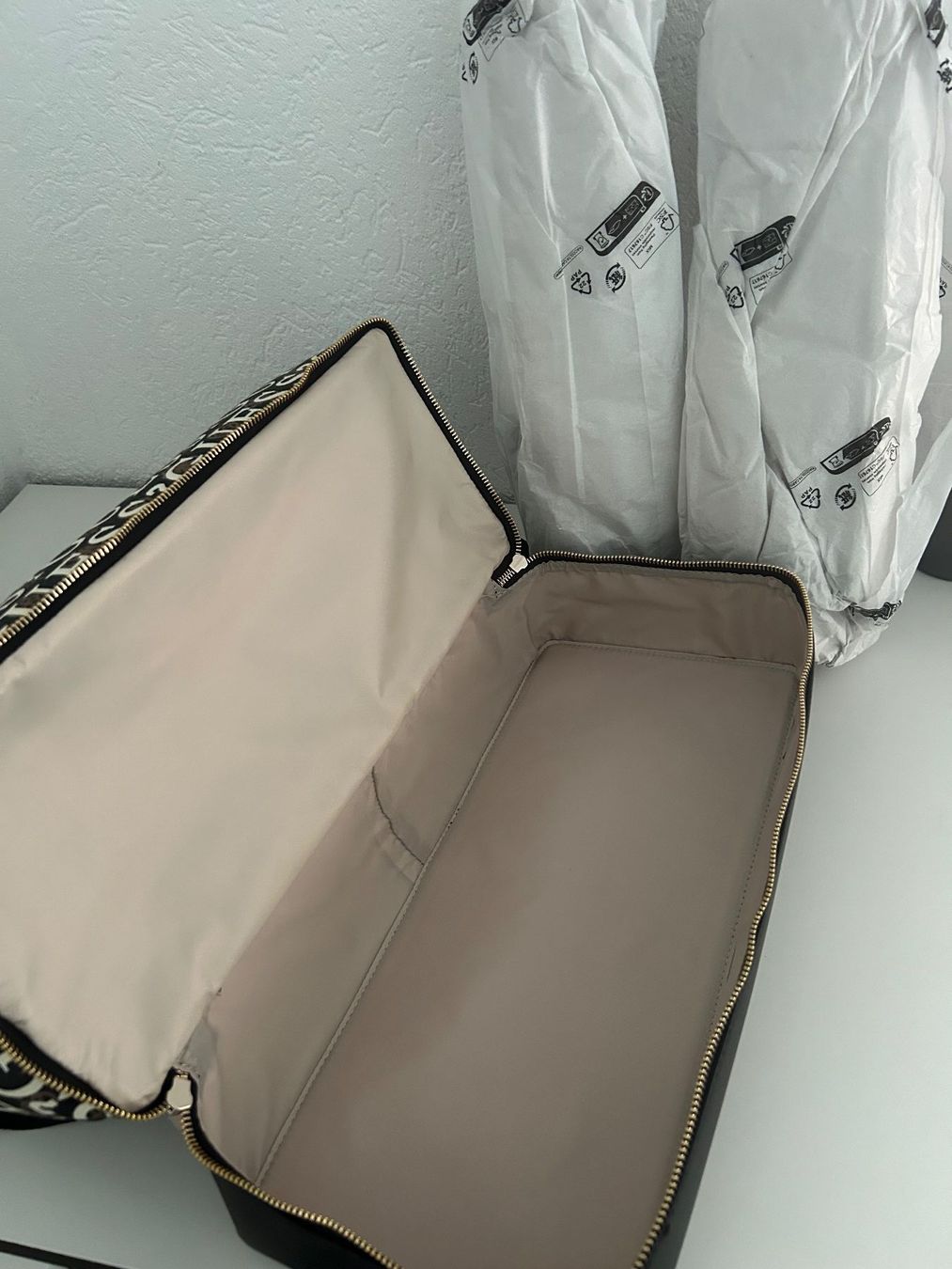 Guess Taschen: Sac de voyage GUESS – Neu und originalverpackt aus Gorgier von ninon1975 3