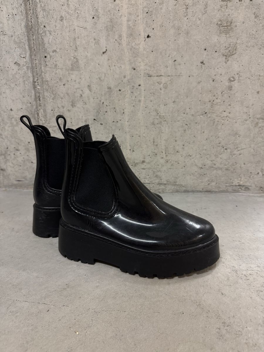 Scarpe da donna: Schwarze Stiefeletten – Usato da Winterthur venduto da ste_5vfj