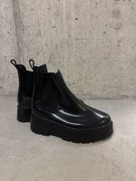 Schwarze Stiefeletten